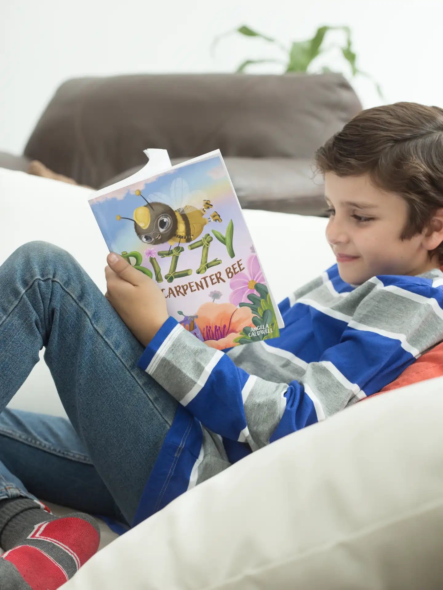 Bizzy The Carpenter Bee - Paperback
